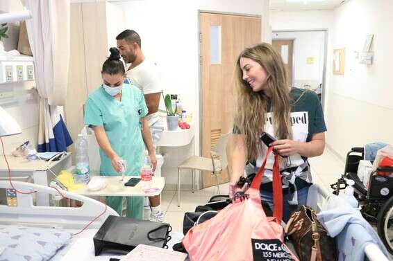 ביוש לכולם. שר פיטנס // צילום: אור גפן